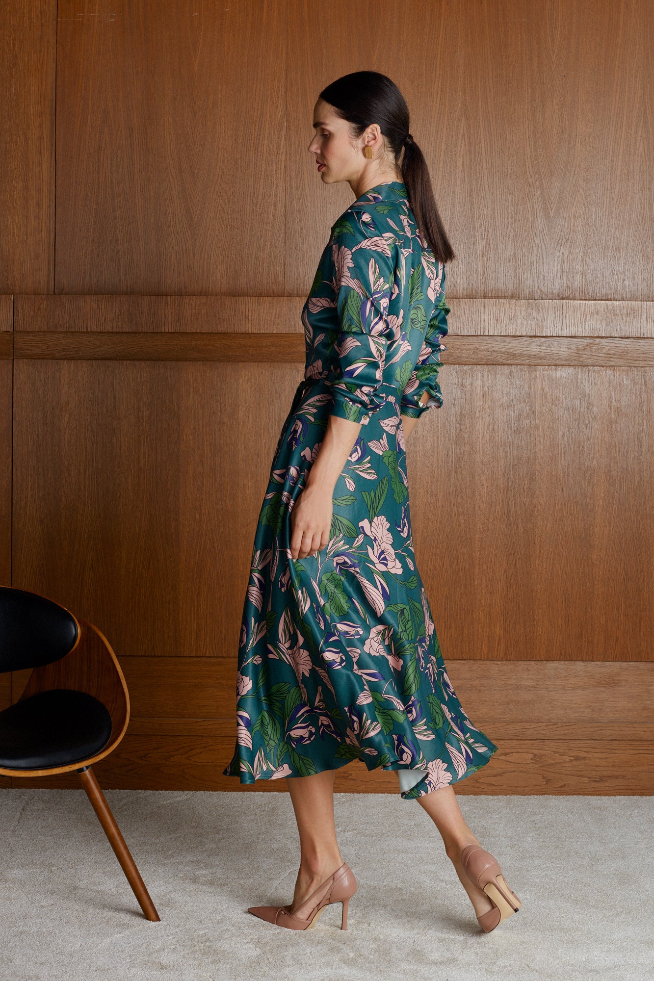 Floral printed green midi shirtdress with round skirt